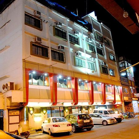 Hotel Gurukripa Даман Екстериор снимка