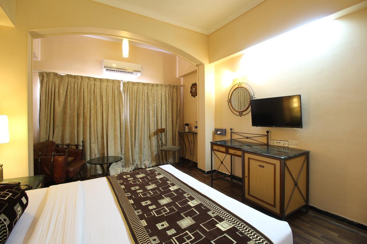 Hotel Gurukripa Даман Екстериор снимка