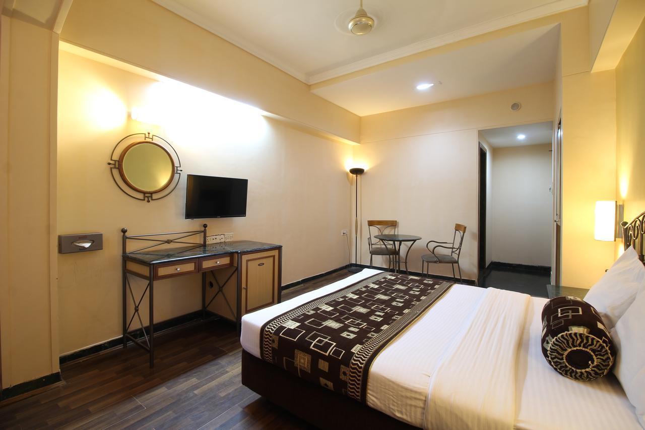 Hotel Gurukripa Даман Екстериор снимка
