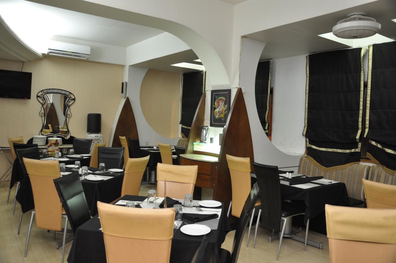 Hotel Gurukripa Даман Екстериор снимка